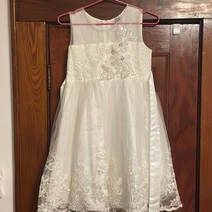 White flower girl/1st communion dress